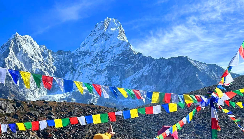 What Makes Climbing Lobuche Peak with Amadablam Expeditions Difficult?